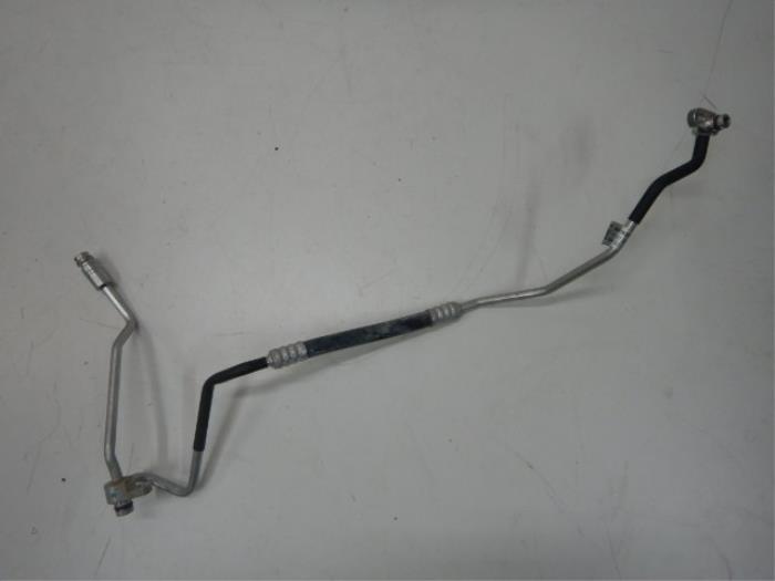 Audi A4 8W Aircoleiding