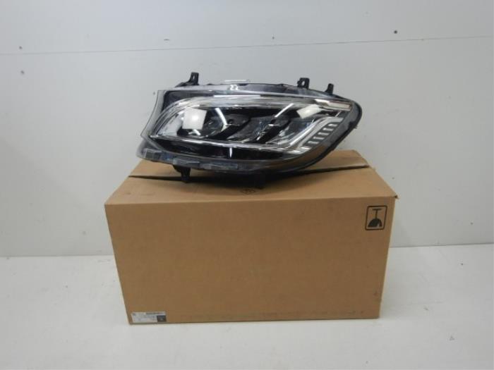 Koplamp links Mercedes Sprinter (22721421)