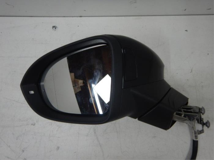 VW Golf 8 Facelift Spiegel Links Inklapbaar Side-assist ( Zij buitenspiegel ) Kleur: LY9T Mythosschwarz ZwartElektrisch verstel verwarm en inklapbaarSide assist past alleen op golf 8 Zij buiten spiegel huis compleet spiegelkap spiegelglas