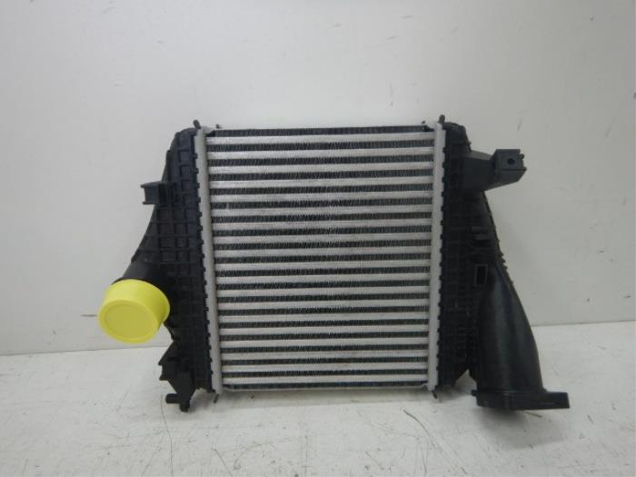 Intercooler Audi Q8 (22745057)