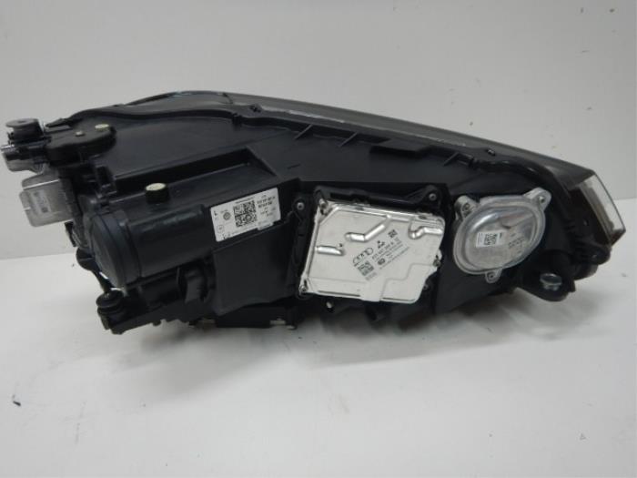 VW Golf Sportsvan Facelift VOLLED Koplamp Links