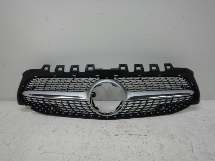Mercedes-Benz CLA-Klasse W117 Diamond Grille PDC Hoogglans Zwart Chrome