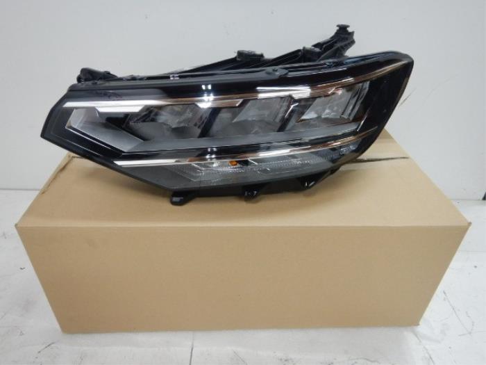 VW Passat B8 Facelift VOLLED Koplamp Links