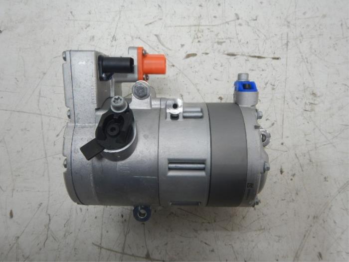 Aircopomp Volkswagen Golf (22728950)