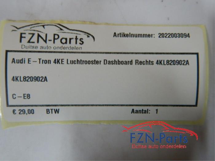Audi E-Tron 4KE Luchtrooster Dashboard Rechts