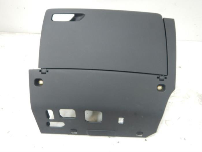 Dashboardkastje Audi A3 (22729041)