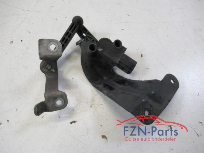 VW Golf 7 Niveausensor Koplamphoogteverstelling Links-Achter