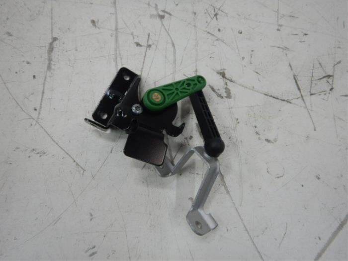 VW Golf 7 Niveausensor Koplamphoogteversteller links