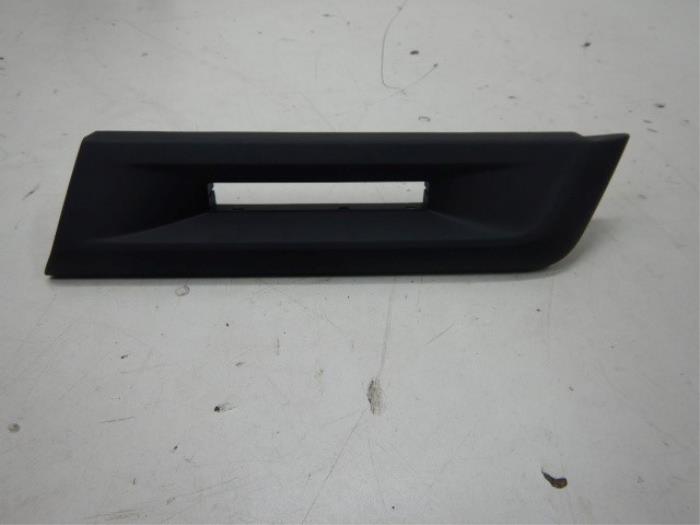 VW Golf 8 Inleg Middenconsole USB