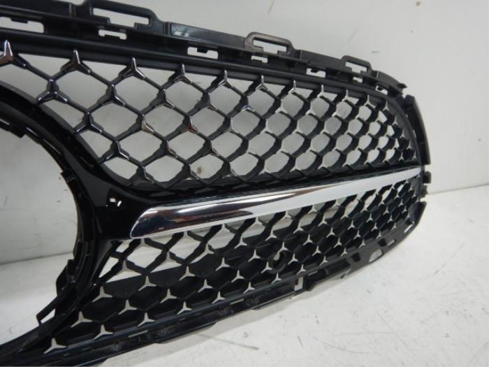 Mercedes-Benz C-Klasse W206 Diamond Grille PDC Hoogglans Zwart Chrome