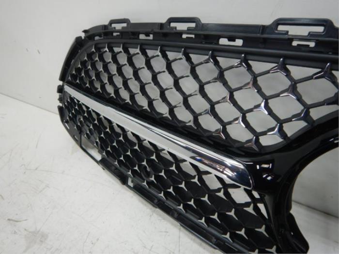 Mercedes-Benz C-Klasse W206 Diamond Grille PDC Hoogglans Zwart Chrome