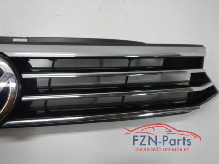 VW Passat B8 Grille Chrome
