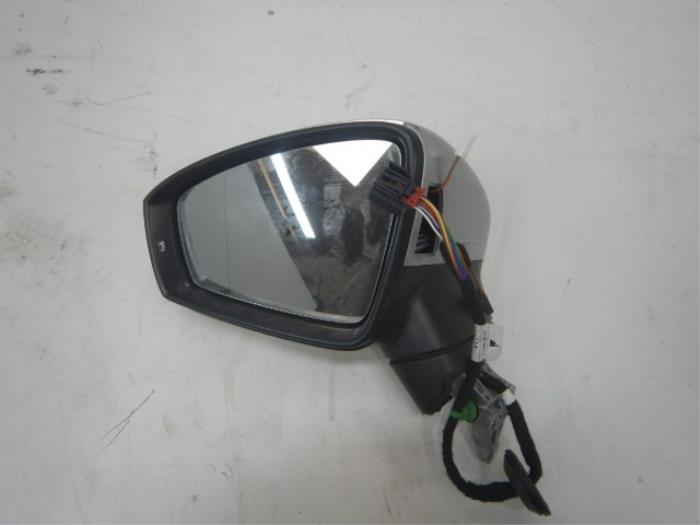 VW Tiguan 5NA R Spiegel Links L Side-assist inklapbaar Chrome