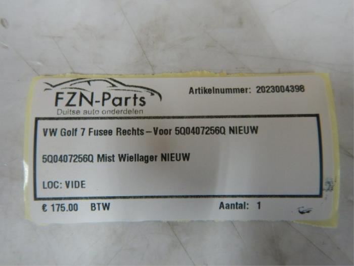 VW Golf 7 Fusee Rechts-Voor