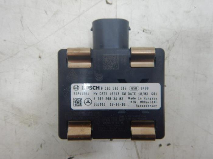 Radar sensor Mercedes Sprinter (22737984)