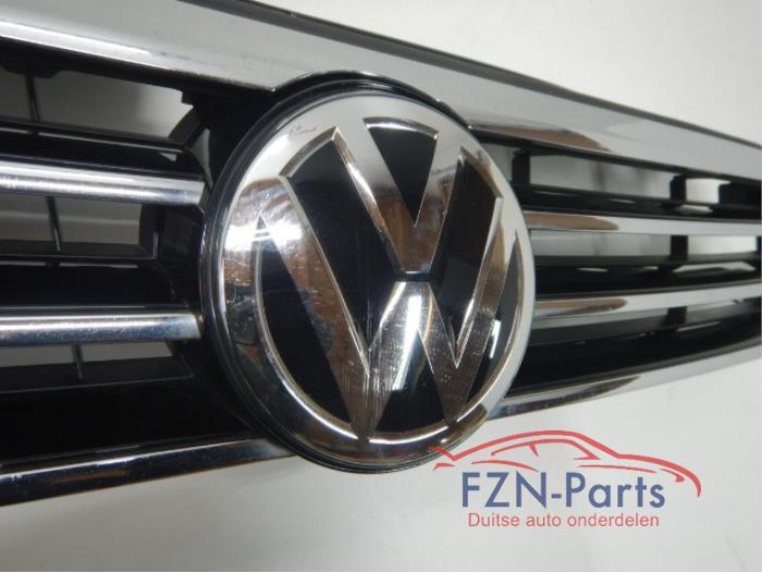 VW Passat B8 Grille Chrome