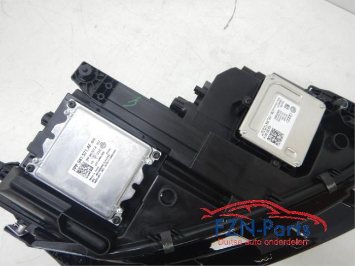VW Touran 5TA Volled Koplamp Links