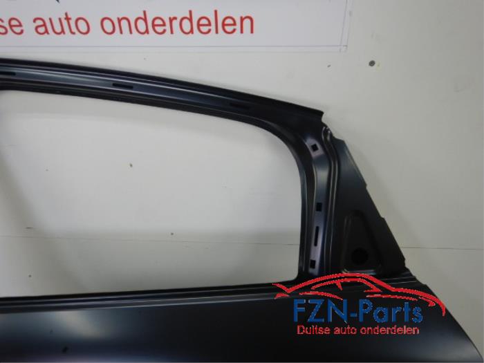 Portier 4Deurs links-achter Porsche Cayenne (22723515)