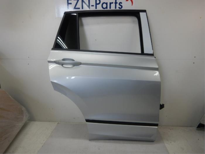 Portier 4Deurs rechts-achter Volkswagen Tiguan (22723862)