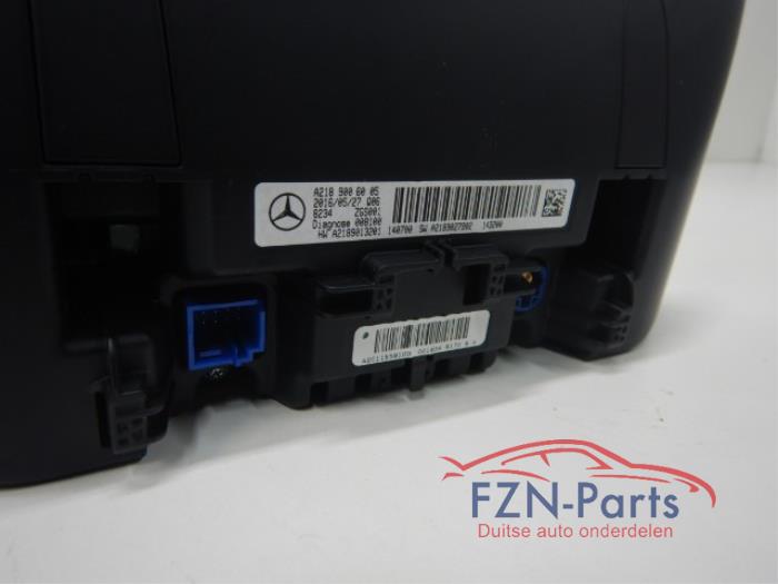 Navigatie Display Mercedes CLS-Klasse (22738636)