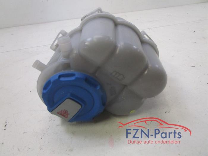 Audi A4 8W Koelvloeistoftank KVS Tank