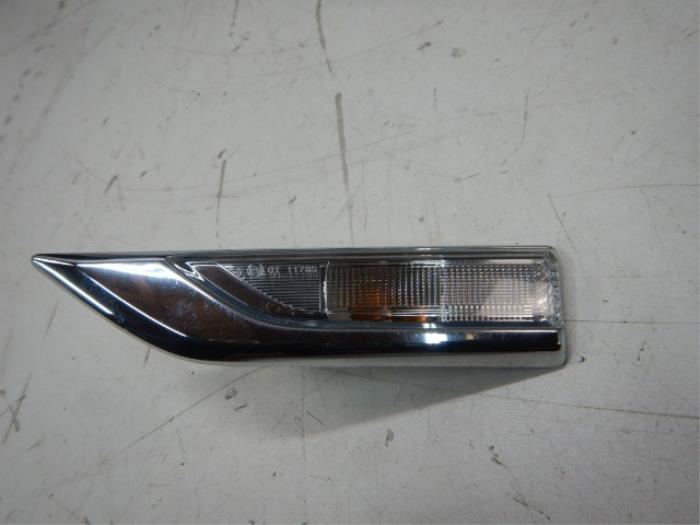 Richtingaanwijzer links Volkswagen Caddy (22743340)