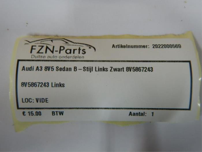 B-stijl afdekkap links Audi A3 (22732932)