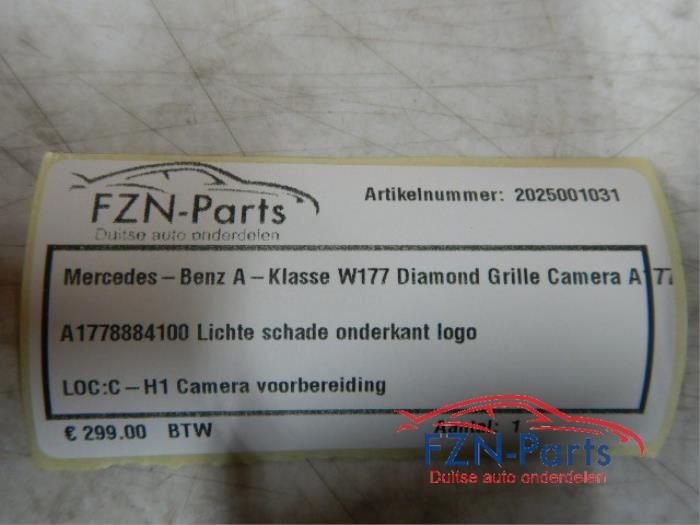 Mercedes-Benz A-Klasse W177 Diamond Grille Camera A