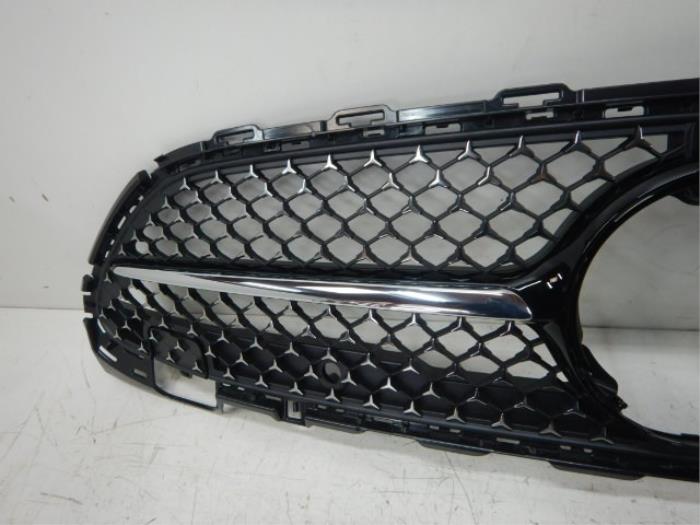 Mercedes-Benz C-Klasse W206 Diamond grille PDC Hoogglans Zwart Chrome