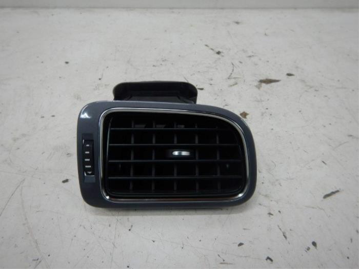 Luchtrooster zijkant Volkswagen Polo (22742826)