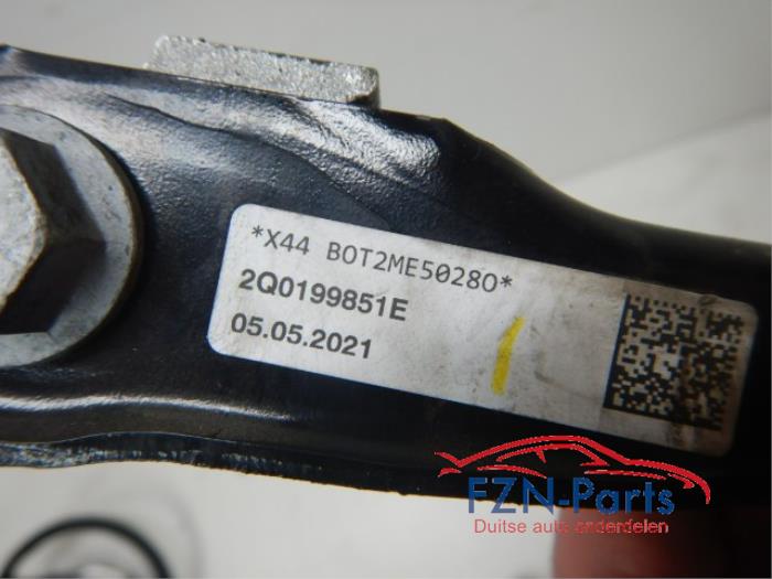 VW Polo 2G Motorsteun