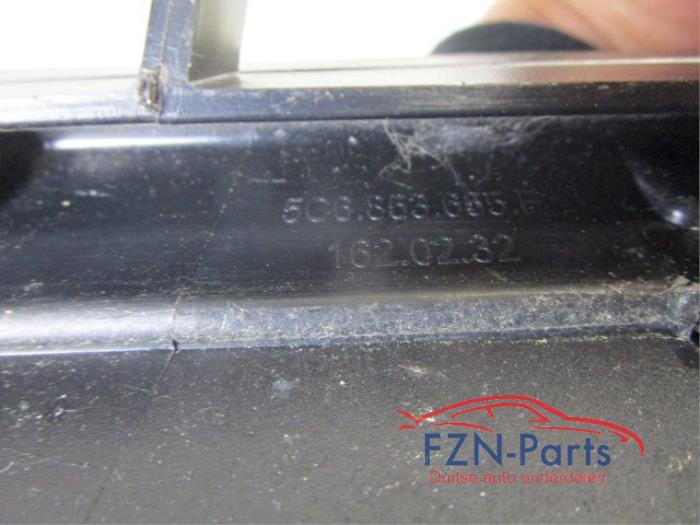 Grille Volkswagen Jetta (22726733)