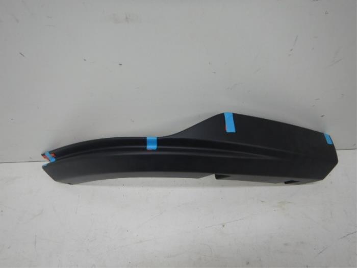 Ford Focus MK4 Sport ST Line Voorbumper Inleg