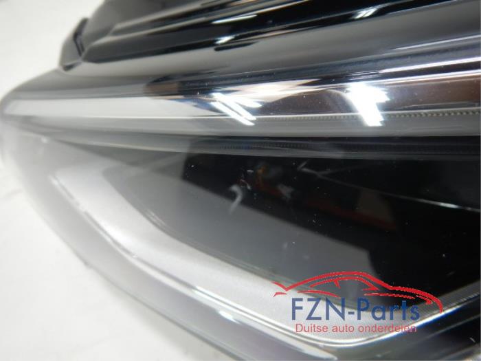 VW Golf 8 LED Koplamp Links