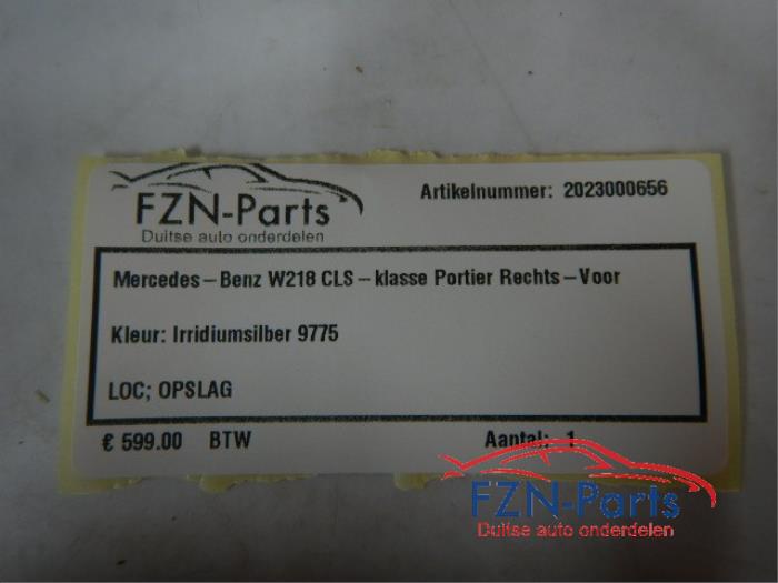 Mercedes-Benz W218 CLS-Klasse Portier Rechts-Voor Kleur: Iridiumsilber 9775