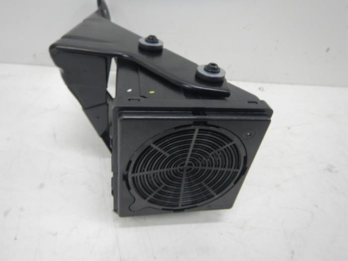 VW Tiguan 571 Hybride Speaker Motorgeluid 571035335 5710353355QS035205 1.5 TSI 134614 01-11-2018 01-08-2019
1.6 TDI 122007 01-05-2016 01-06-2020
1.4 TSI 119767 01-01-2016 01-03-2022
1.4 eHybrid 143258 01-11-2020 07-03-2024
2.0 TSI R 4motion 142540 01-11-2020 07-03-2024
2.0 TDI 124068 01-08-2016 01-07-2020
2.0 TDI 4motion 118648 01-01-2016 01-07-2020
2.0 TSI 4motion 121841 01-06-2016 07-03-2024
1.4 TSI 4motion
