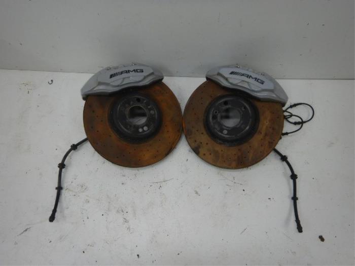 Mercedes-Benz GLC-Klasse AMG 43 4-Matic Remschijven + remklauwen Voorzijde