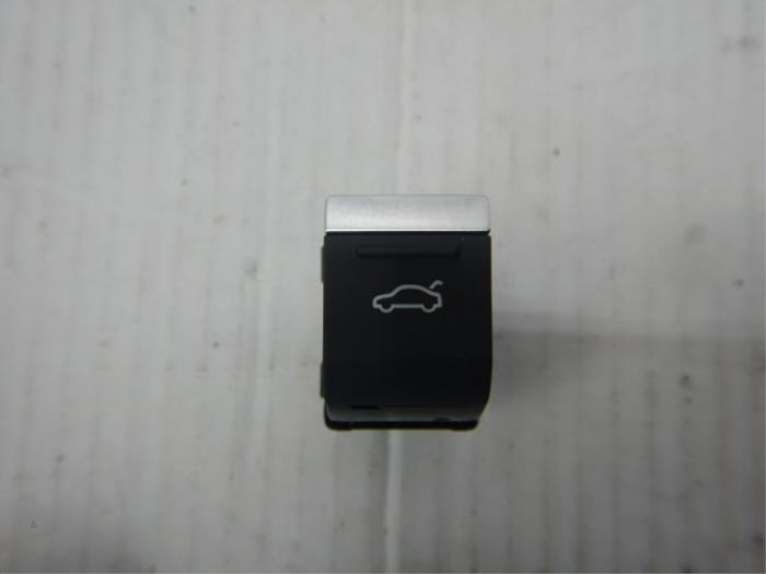 Schakelaar achterklep Audi E-Tron (22745610)