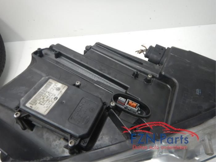 VW Tiguan 5N0 Koplamp Links L Xenon LED