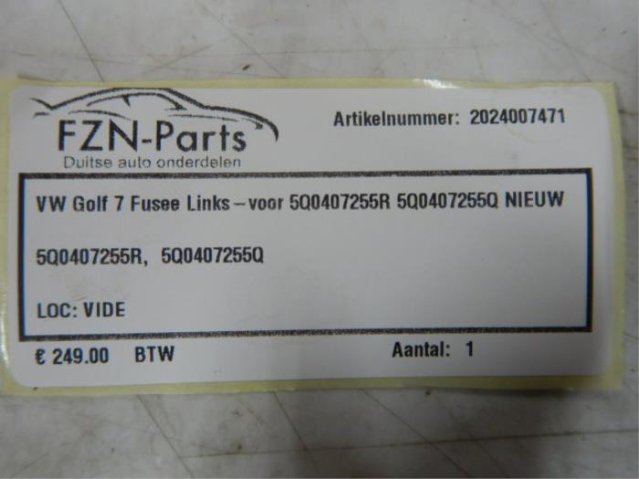 VW Golf 7 Fusee Links-voor