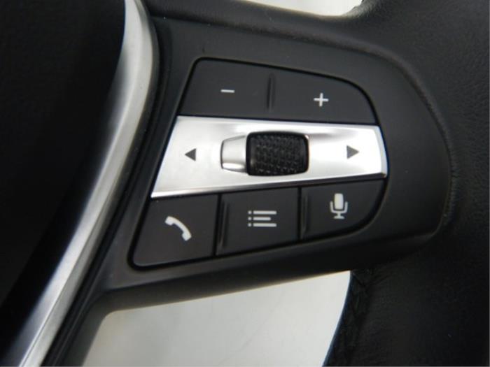 Koplamp links Skoda Octavia (22721828)