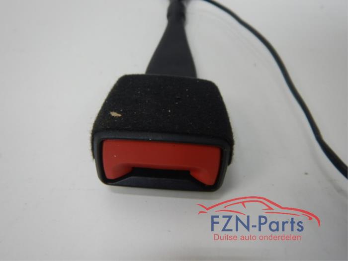 Audi A4 8W Gordelsluiting Links / Rechts Voor