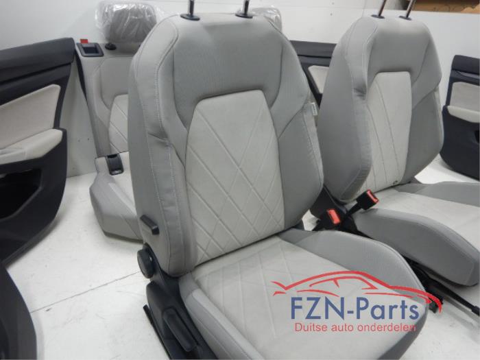 Bekleding Set (compleet) Volkswagen Golf (22738493)