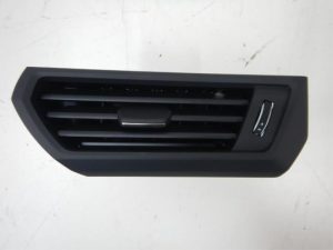 Luchtrooster Dashboard Audi E-Tron (22735918)