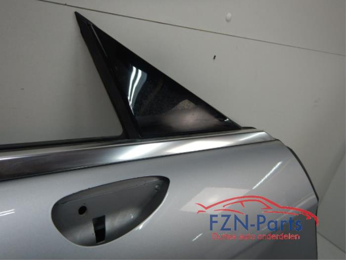 Mercedes-Benz W218 CLS-Klasse Portier Rechts-Voor Kleur: Iridiumsilber 9775