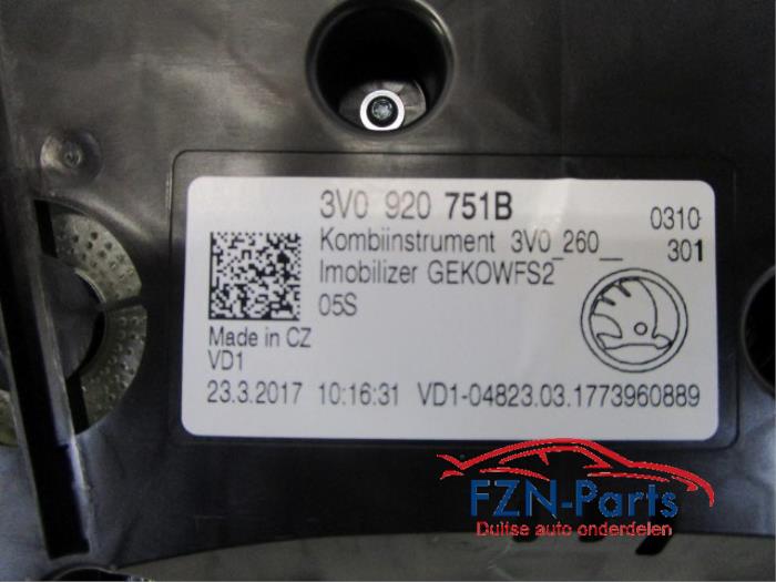 Kilometerteller KM Skoda Superb (22735302)