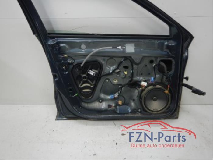 Seat Leon Cupra Sports Tourer Portier Links-voor LS7H Kleur: LS7H Magnetic Tech Grey 5