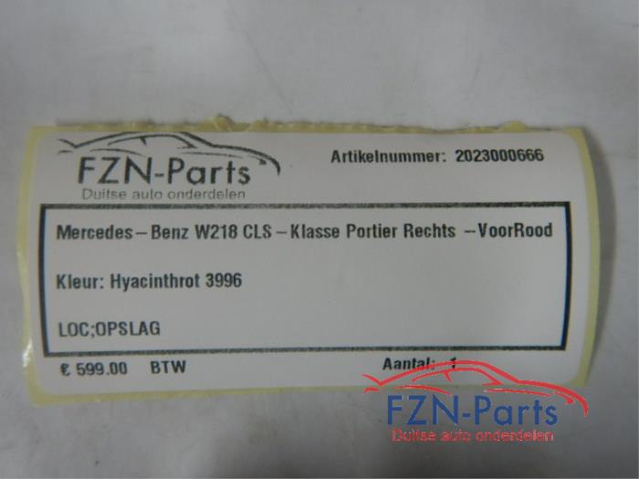 Mercedes-Benz W218 CLS-Klasse Portier Rechts-Voor Rood