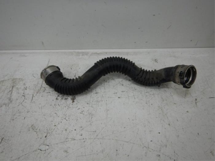Intercooler Buis Mercedes B-Klasse (22735101)