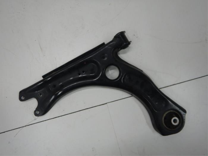 VW Polo 2G Draagarm Links-voor